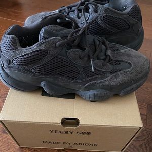 Adidas Yeezy 500 - Utility Black - Size 7M
